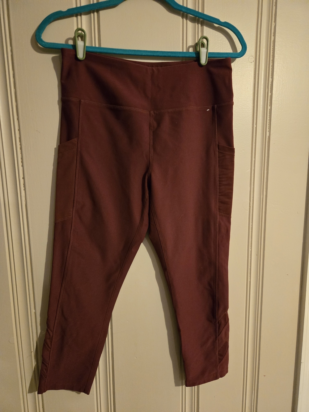 Mondetta Maroon Performance Top